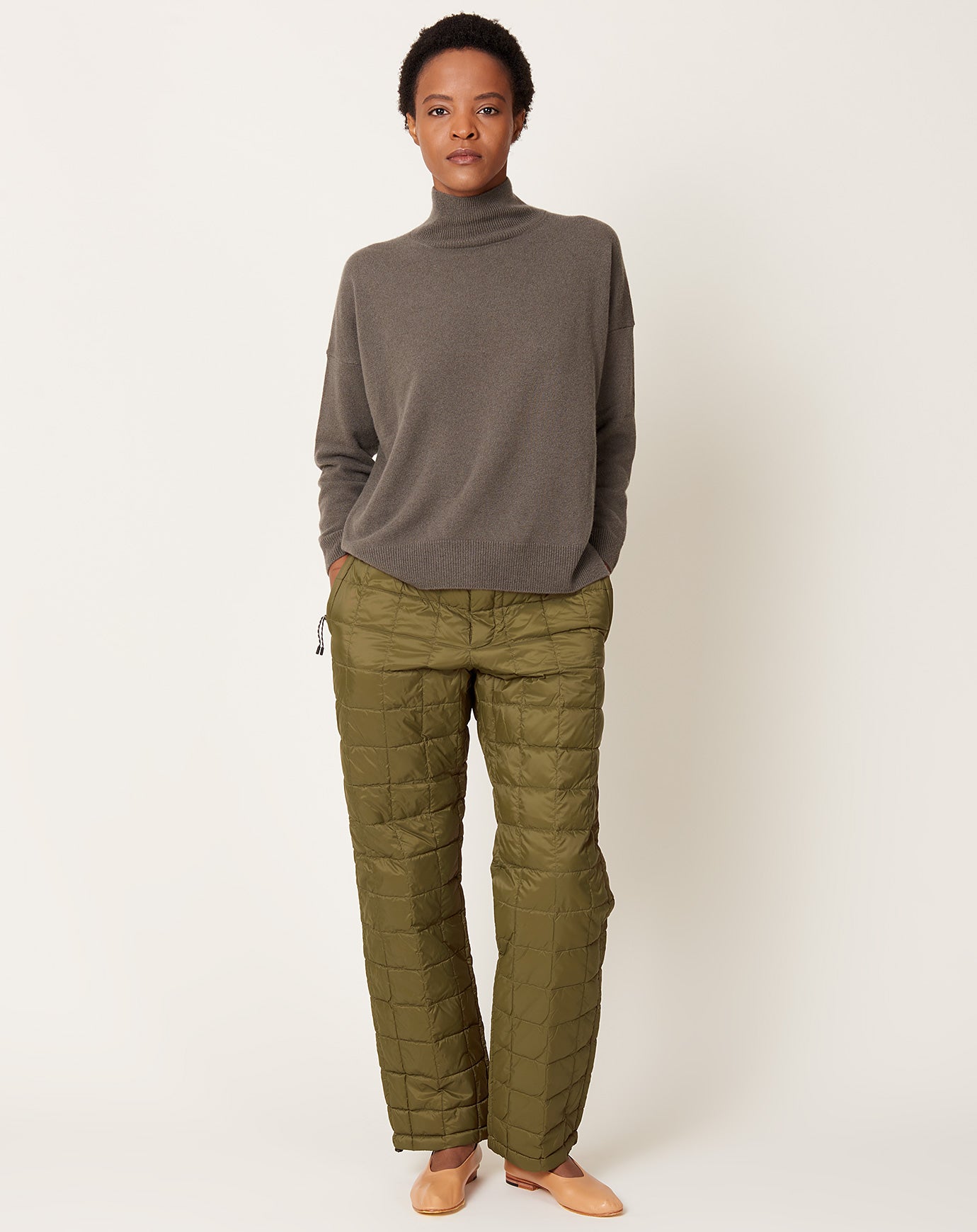 Taion Mountain Down Pants in Olive