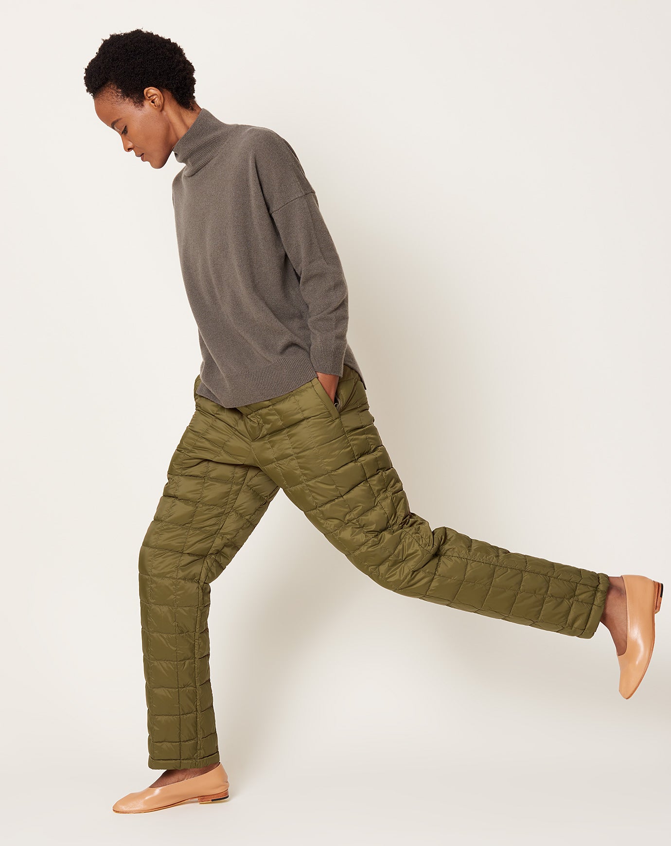 Taion Mountain Down Pants in Olive