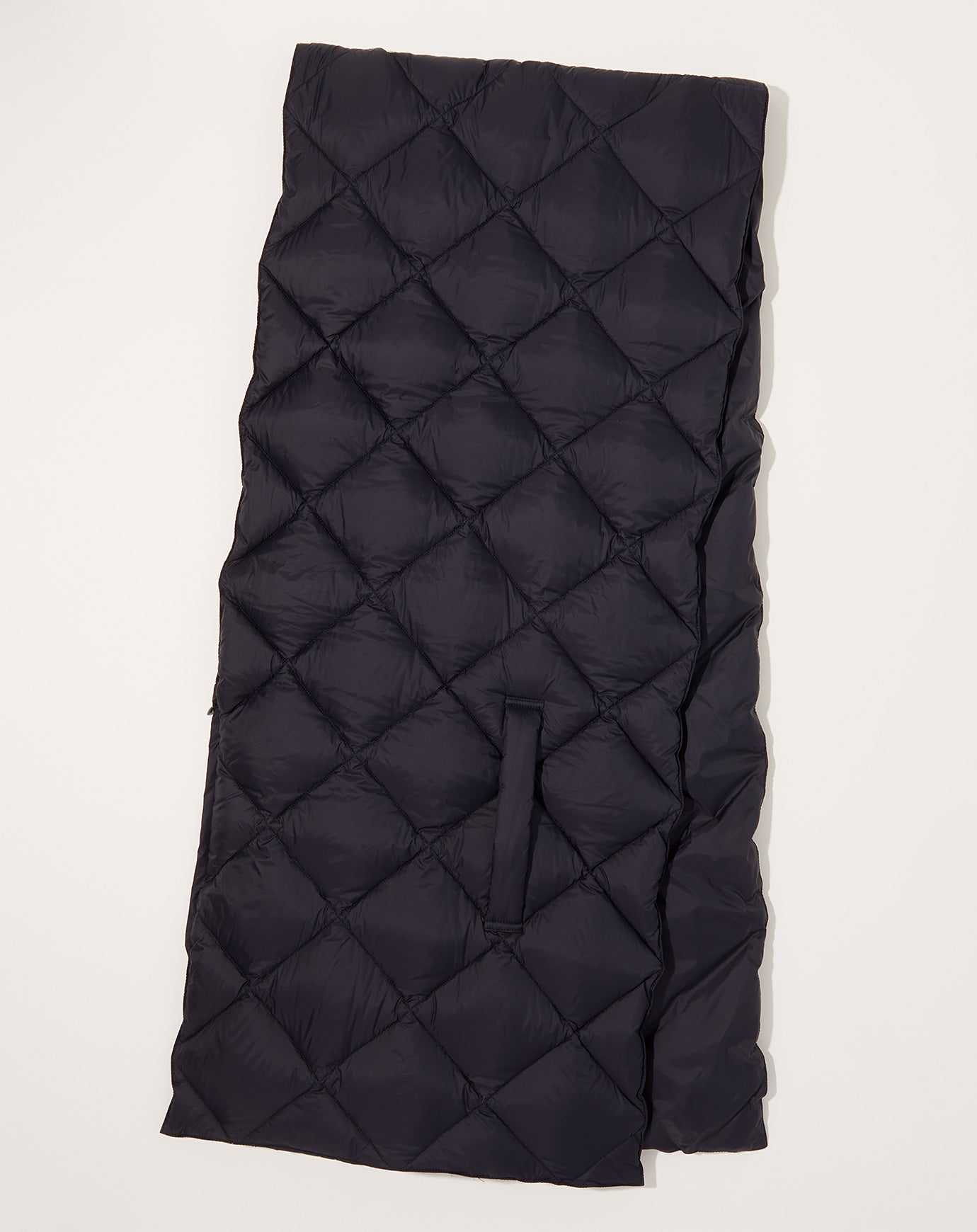 Reversible Down Stole in Black