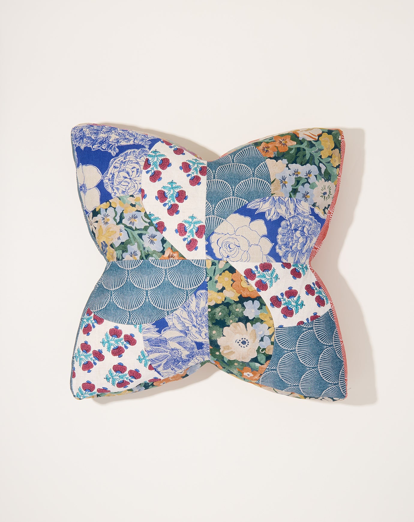 Wiener Times WW Cushion Cicendia Fanfare