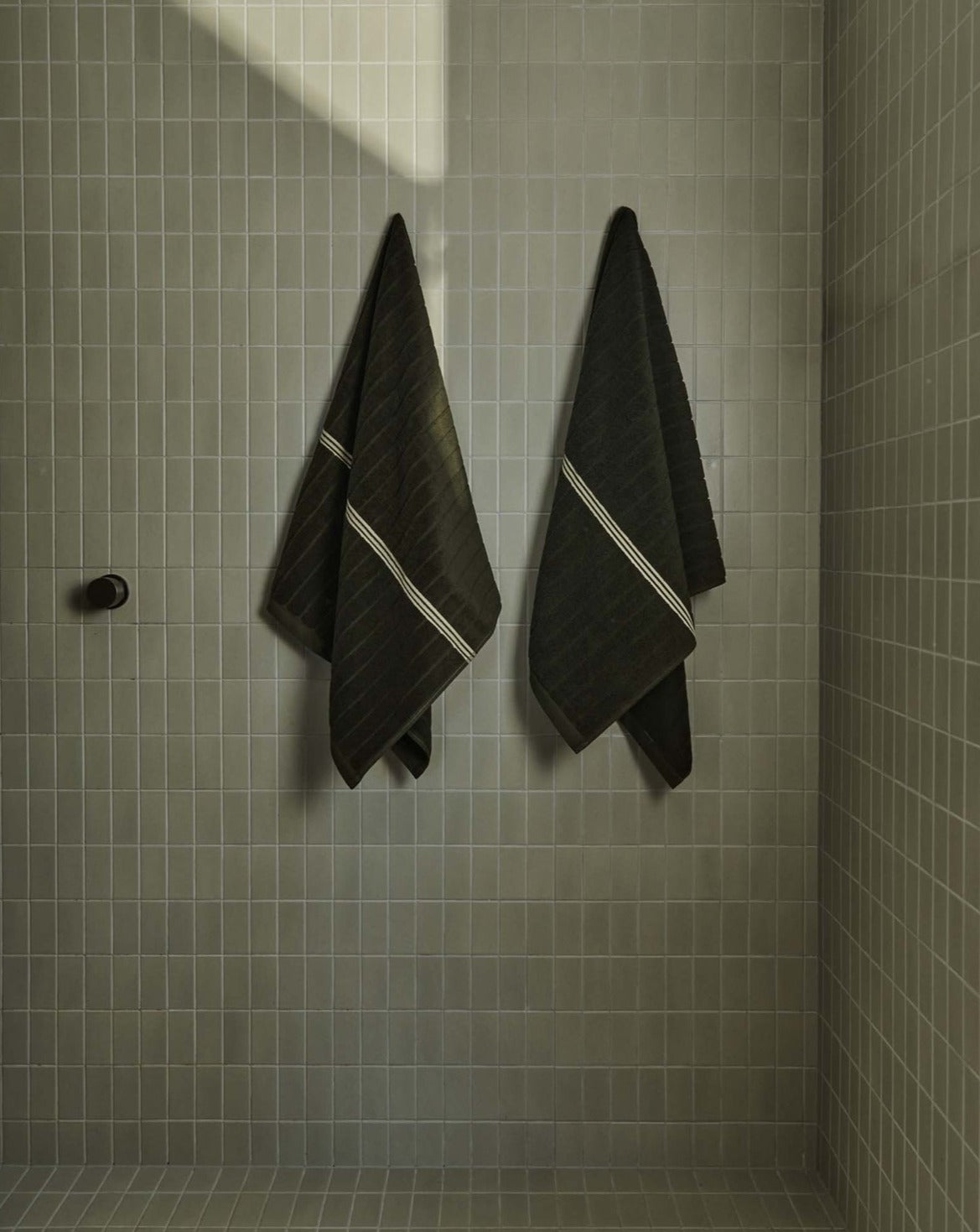 Baina St Bathans Bath Towel in MossBaina St Bathans Bath Towel in Moss