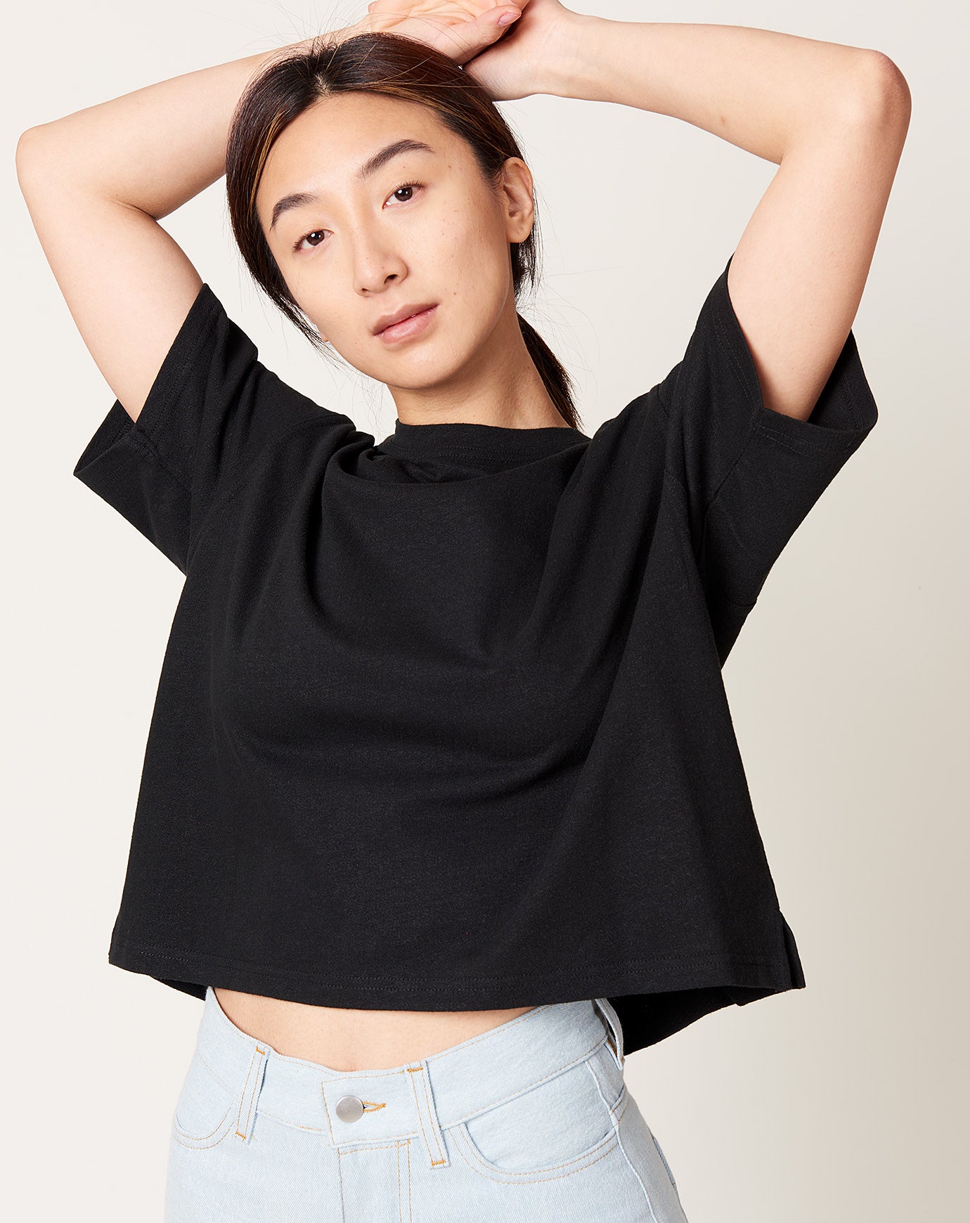7115 by Szeki Signature Cropped Tee in Black