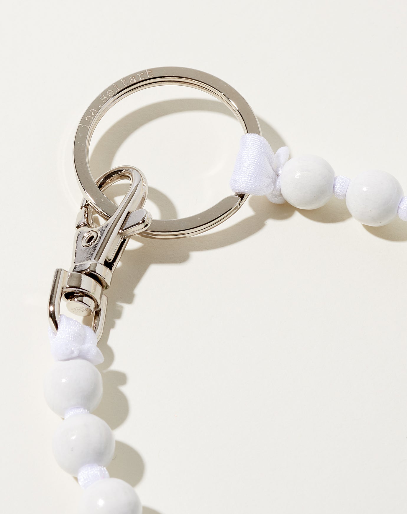 Ina Seifart Perlen Long Keyholder in White on White