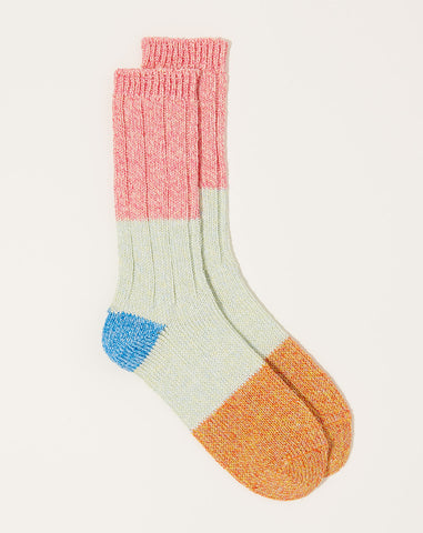 56 Yarns Linen Grandrelle Socks in Pink