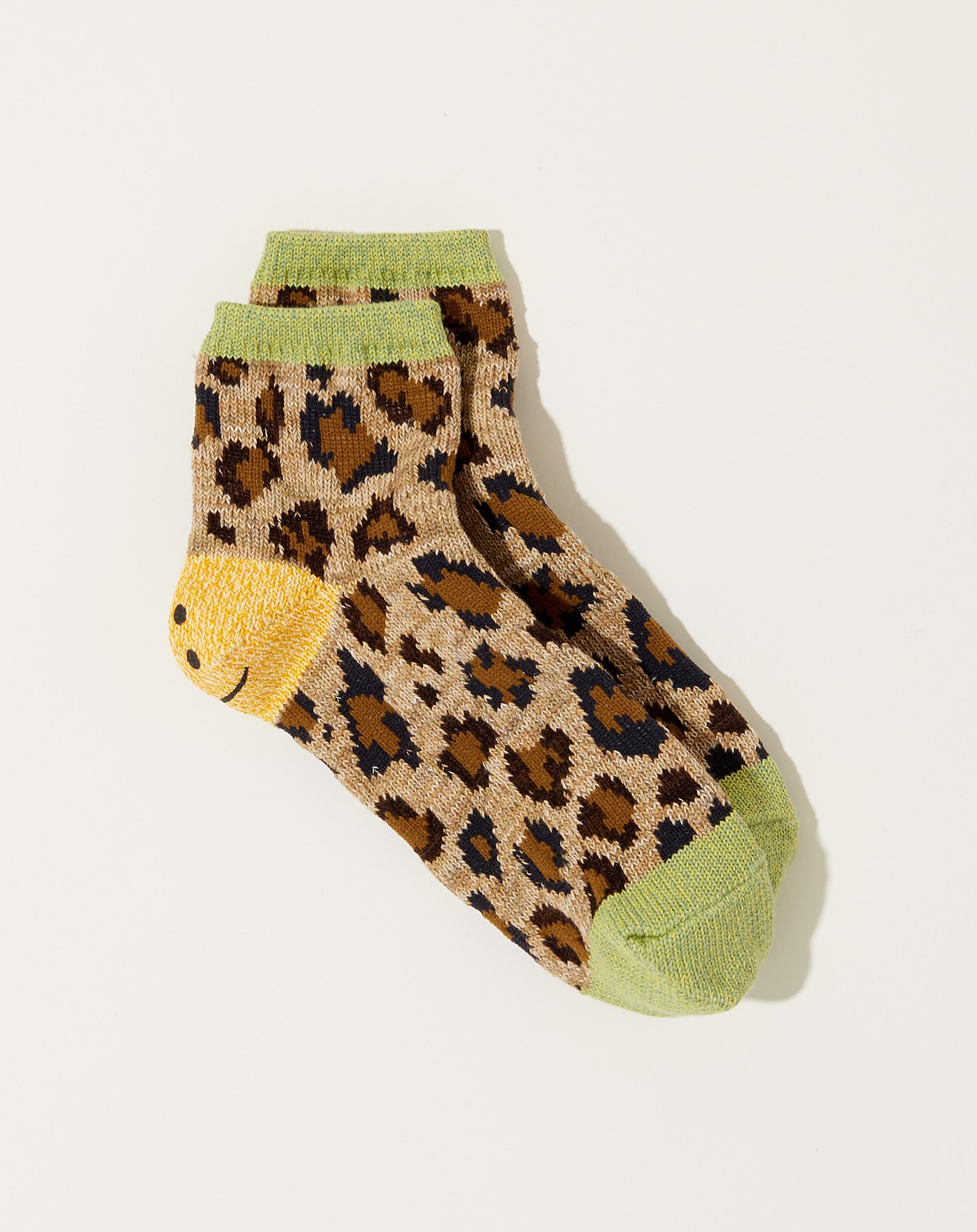 Kapital 84 Yarns RAINBOWY HAPPY HEEL Leopard Ankle Socks in Lime