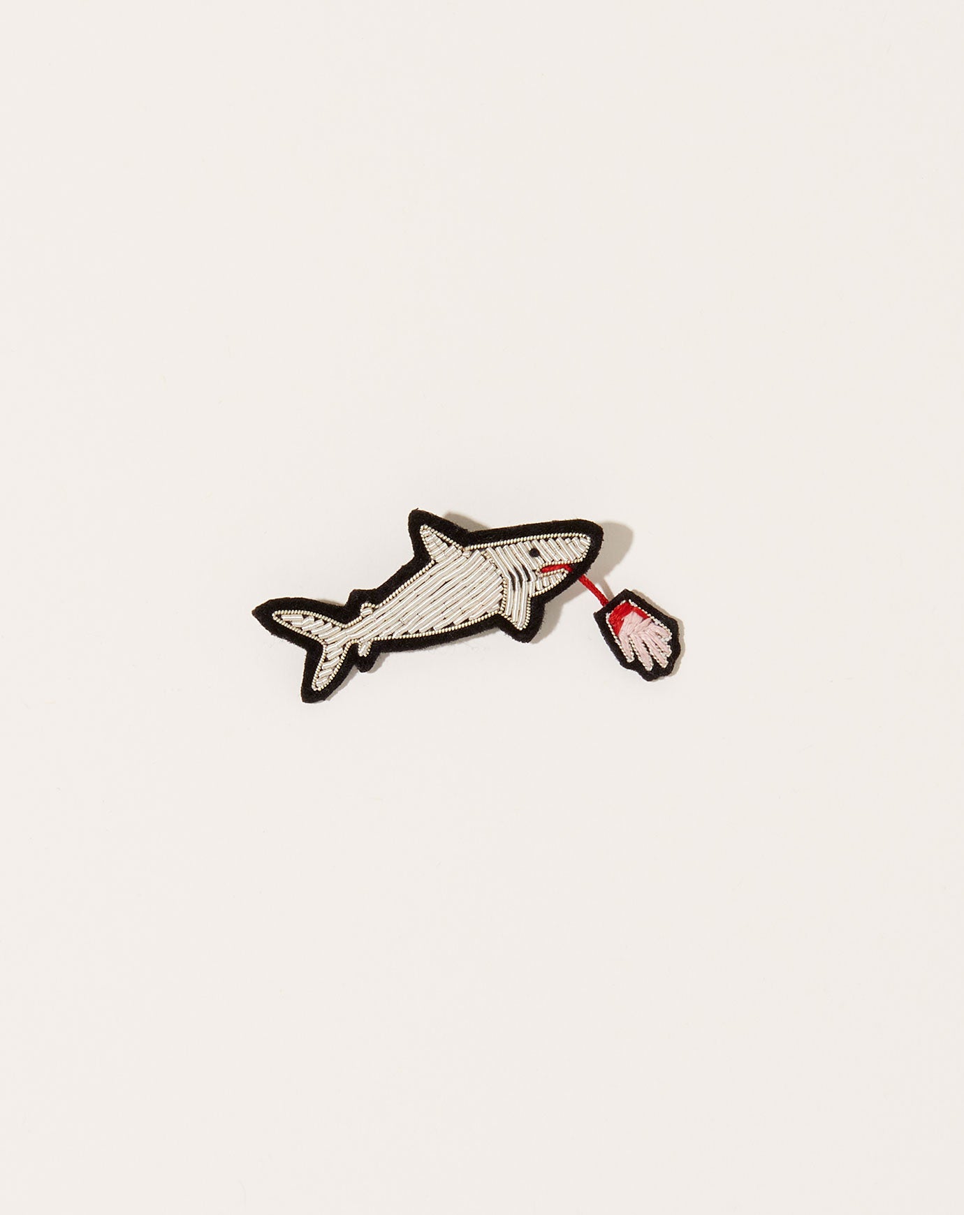 Macon Et Lesquoy Shark Pin