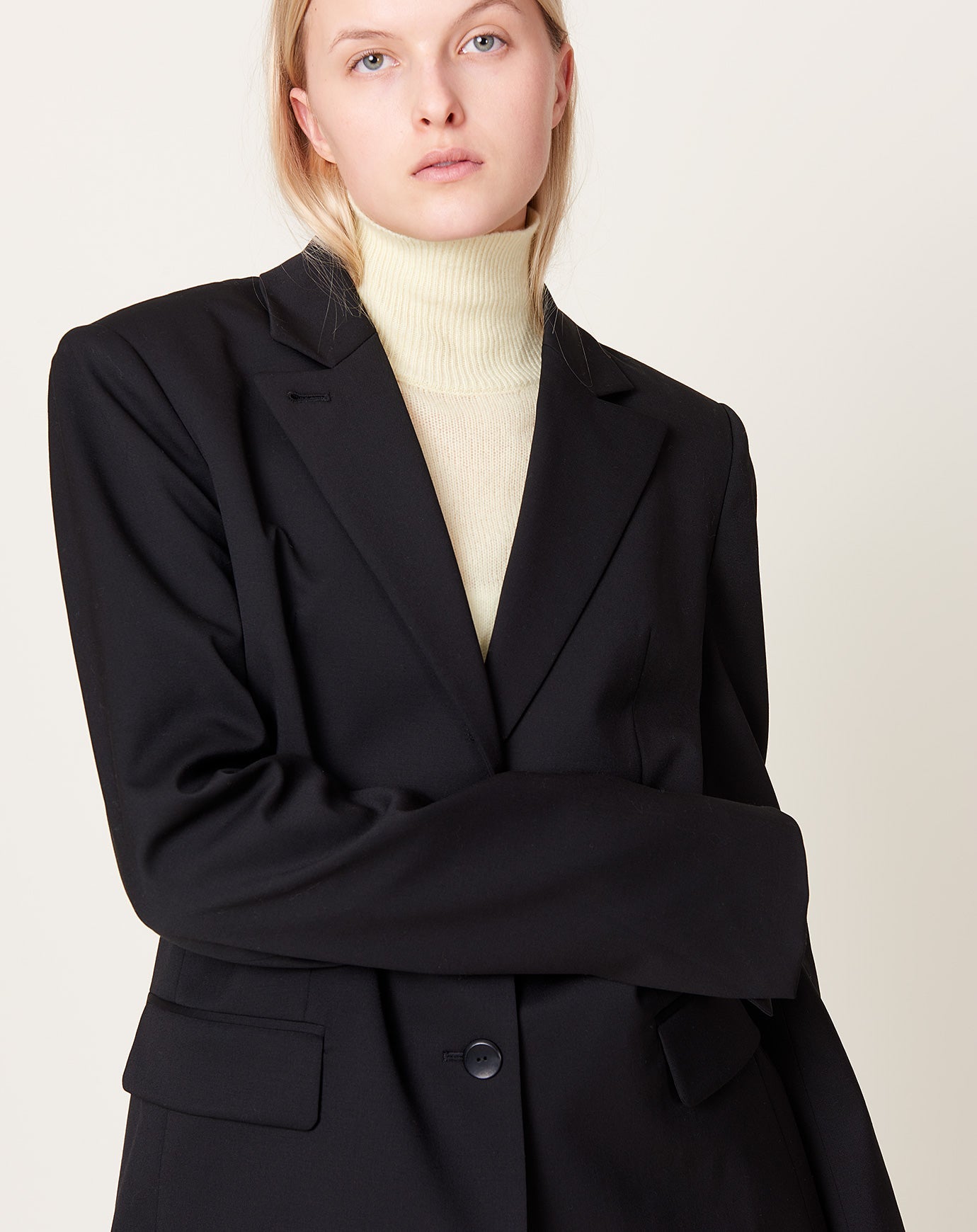 Maria McManus Single Breasted Convertible Blazer in Black