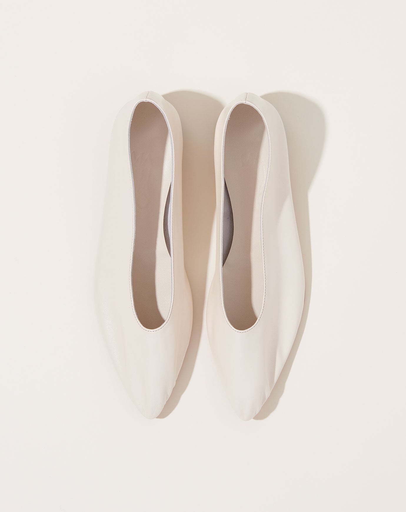 Party Flat in Marble | Martiniano | Covet + Lou | Covet + Lou