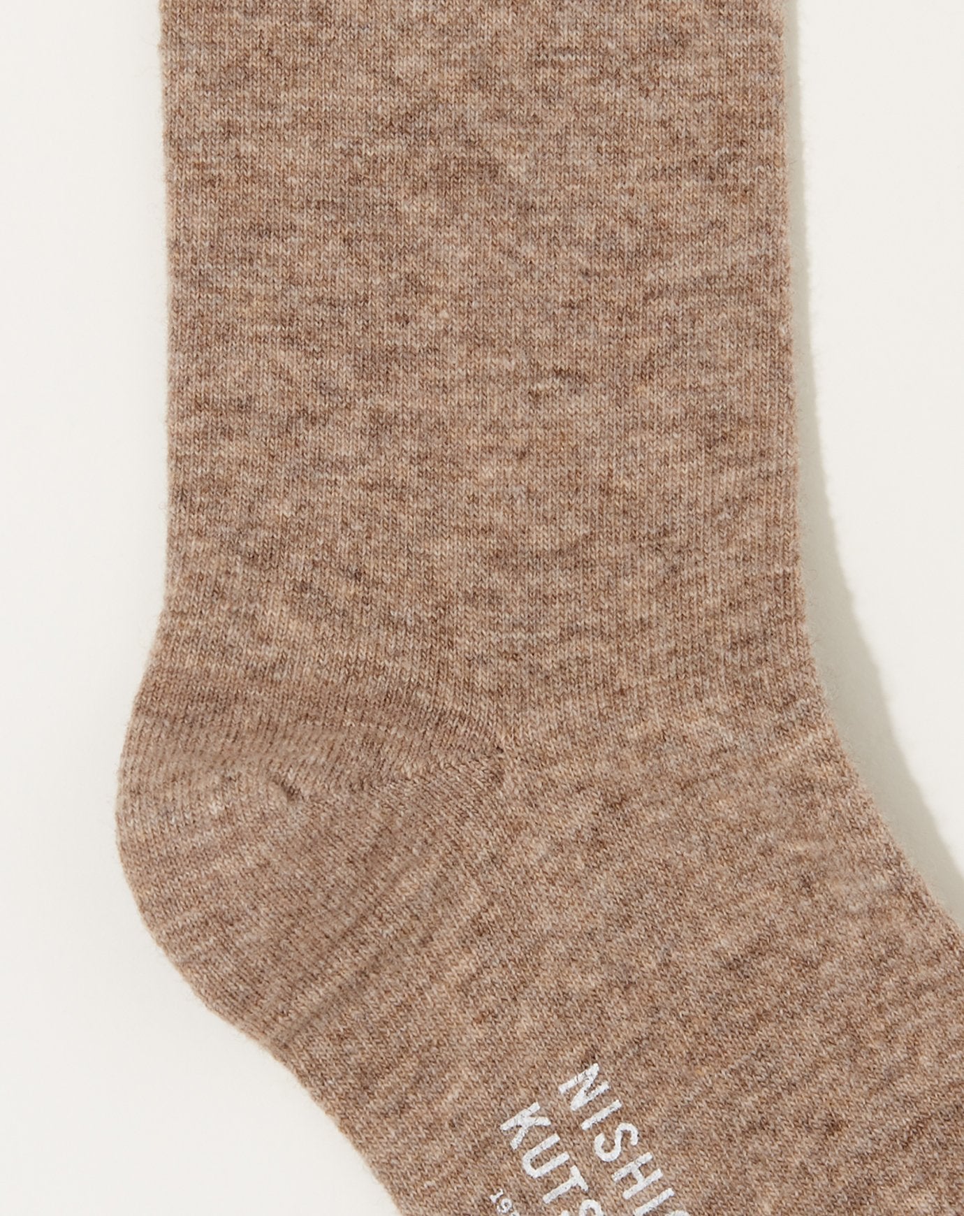 Nishiguchi Kutsushita Cashmere Wool Socks in Beige