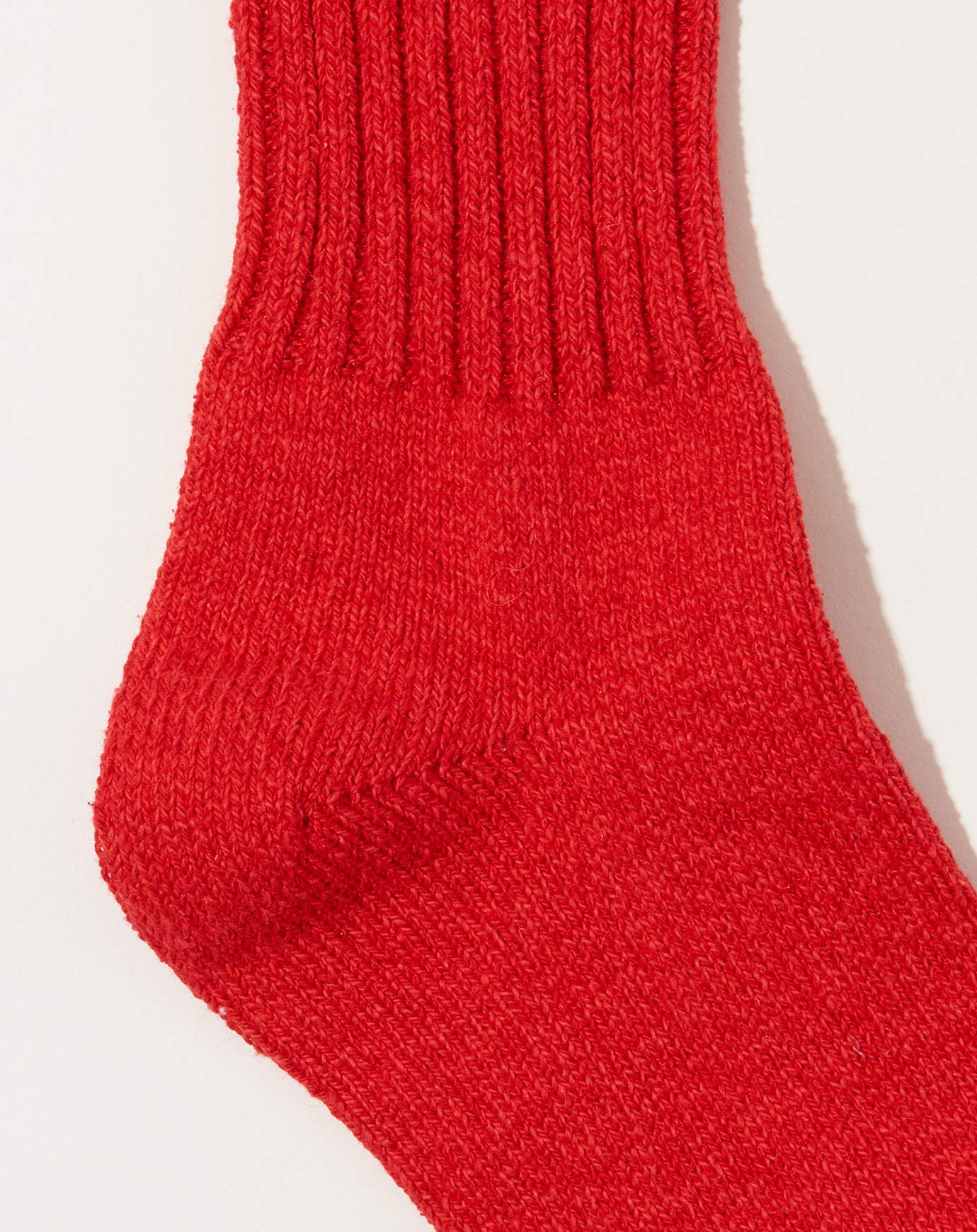 Nishiguchi Kutsushita Silk Cotton Socks in Red