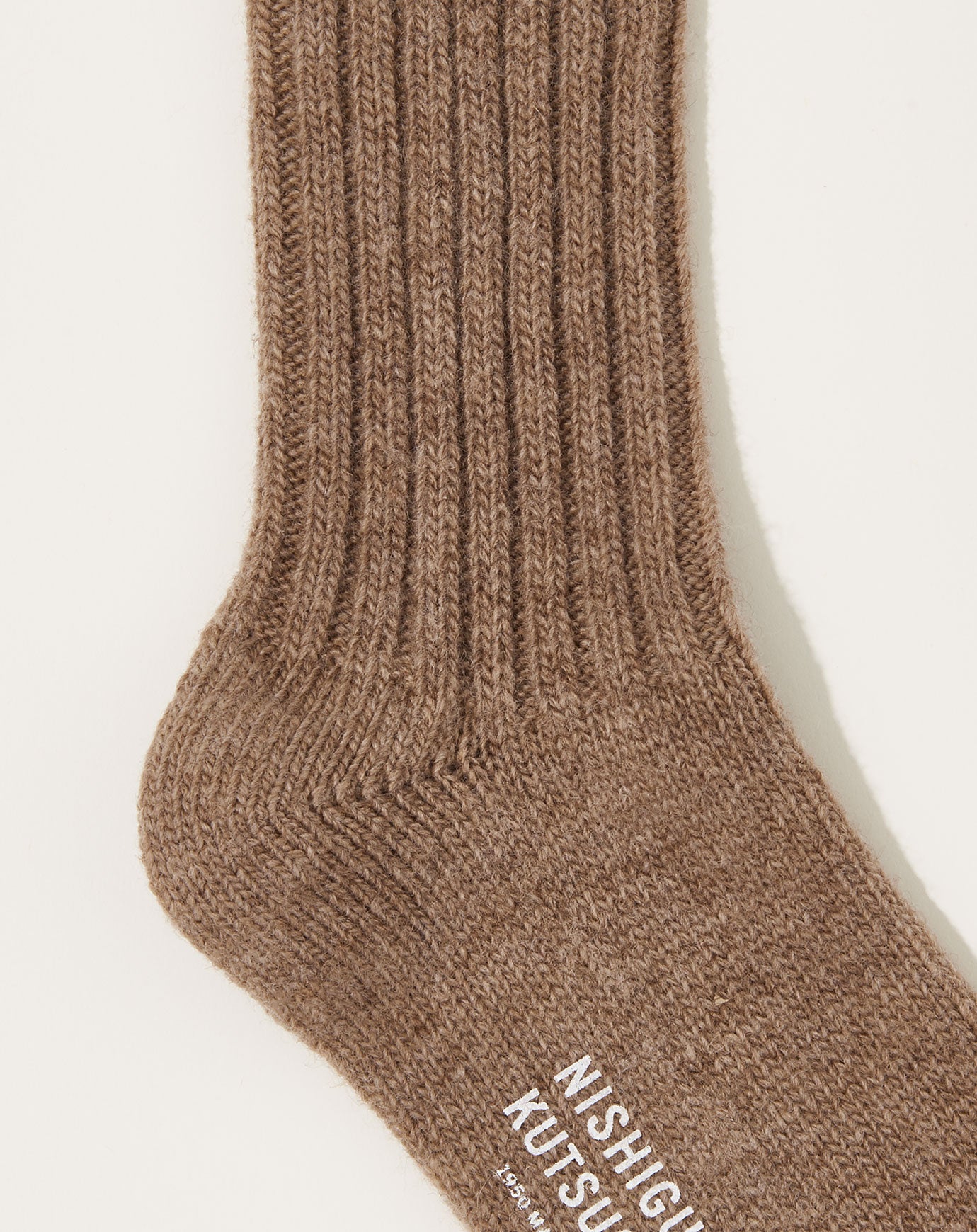 Nishiguchi Kutsushita Wool Ribbed Socks in Beige