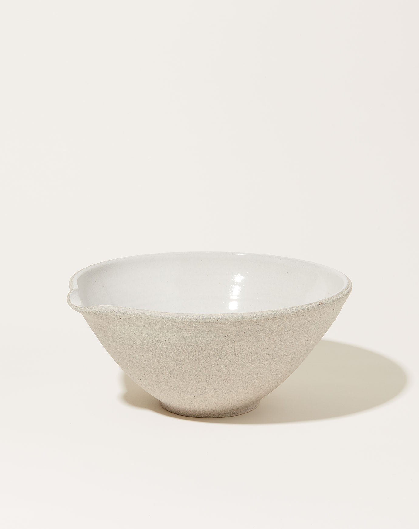https://covetandlou.com/cdn/shop/products/sheldon-ceramics-vermont-mixing-pour-bowl_01_91bc6b3b-453e-4df4-b7ce-d12fb5440944.jpg?v=1665087397